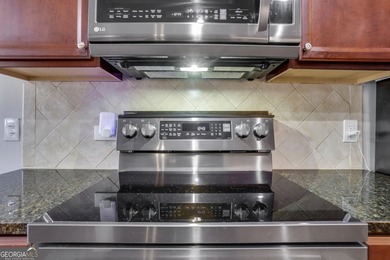 Rare opportunity in sought-after Hannah's Crossing! Located on a - photo 21