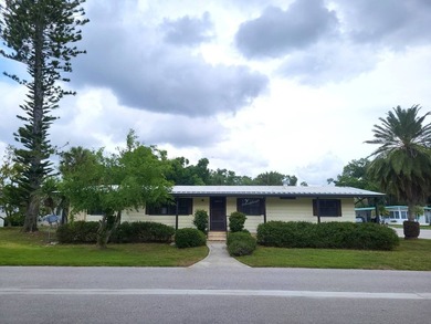 SPACIOUS 2/2 - 1486 SF - SPLIT FLOOR PLAN WITH INDOOR - photo 3