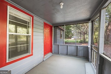Charming opportunity in historic Darien! Ideally located in an - photo 9