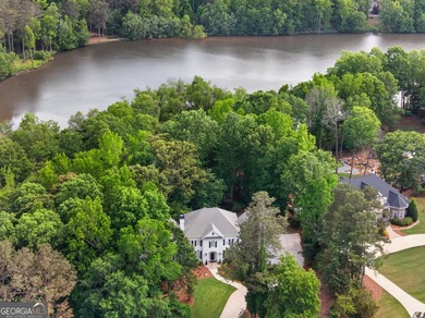 MAJESTIC 1.74 ACRE WATERFRONT OASIS IN PRESTIGIOUS SMOKERISE - photo 2