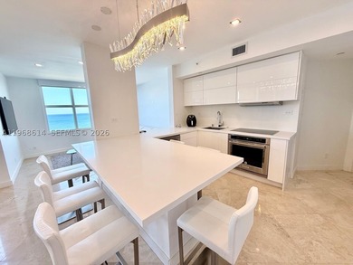 UNOBSTRUCTED OCEAN VIEWS 3BDR / 2.5 BTHS CONDO AT THE PALMS - photo 14