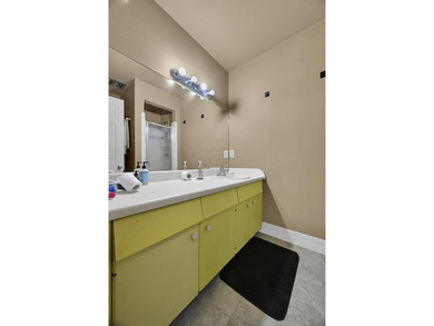This CBS stucco 3 bedroom, 1.5 bath home offering 1,434 Sq. ft - photo 15