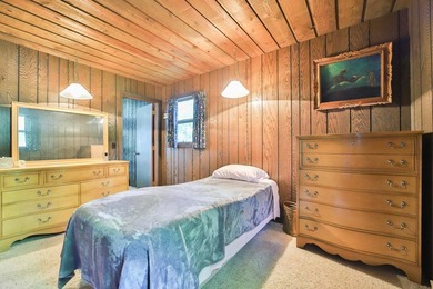 Beautifully maintained 4-bedroom, 2-bath Lake Mary home situated - photo 21