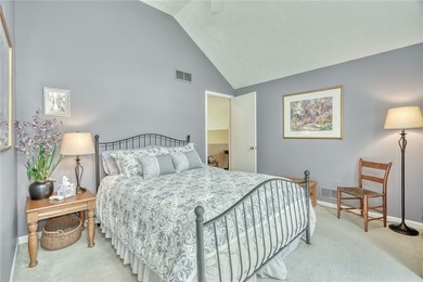 Gorgeous contemporary home in one of Mendon's most sought after - photo 23