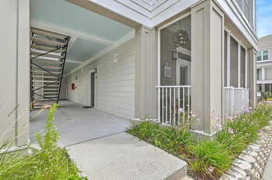 FULL LUXURY REDESIGN | END UNIT | ONE OF THE BEST LOCATIONS IN - photo 23