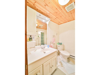 Beautifully maintained 4-bedroom, 2-bath Lake Mary home situated - photo 27