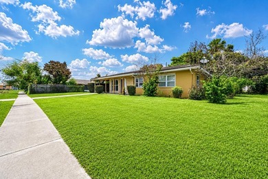 This CBS stucco 3 bedroom, 1.5 bath home offering 1,434 Sq. ft - photo 30