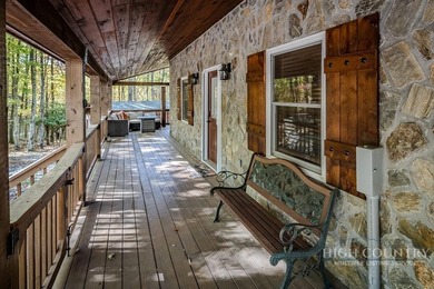 Enjoy the ease of SINGLE LEVEL LIVING in this beautifully - photo 31
