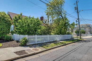 Expansive corner property offering approximately 2,278 square - photo 31