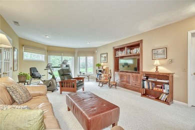 Gorgeous contemporary home in one of Mendon's most sought after - photo 32
