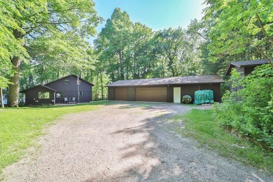 Beautifully maintained 4-bedroom, 2-bath Lake Mary home situated - photo 38