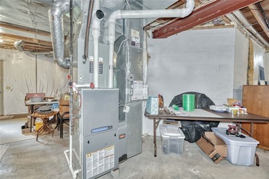 Gorgeous contemporary home in one of Mendon's most sought after - photo 39