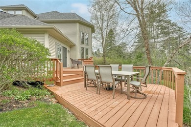 Gorgeous contemporary home in one of Mendon's most sought after - photo 43