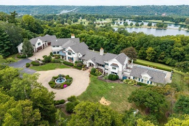 First time on the market since its full renovation and 6,500 SF - photo 2