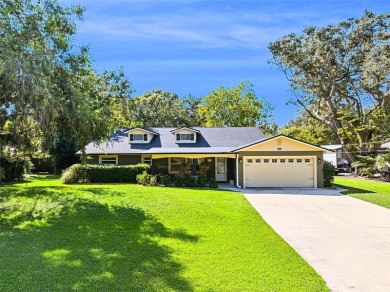Lake Apopka Home For Sale in Winter Garden Florida