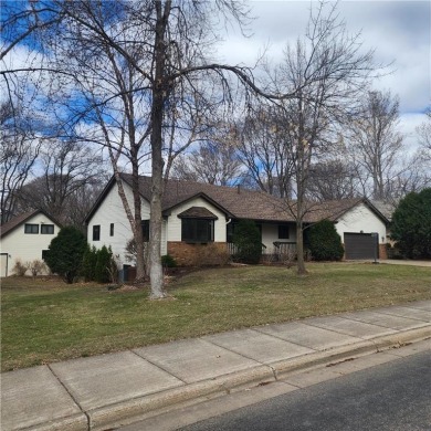 Lake Home Sale Pending in Elk River, Minnesota