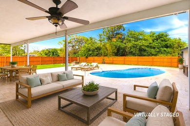 NO HOA! HUGE FULLY FENCED LOT WITH CIRCULAR PAVER DRIVEWAY - photo 19