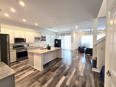 Virtually Staged. Welcome to your Tarpon Springs paradise - photo 6