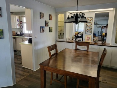 East Bay Oaks, a professionally managed and well-maintained - photo 3