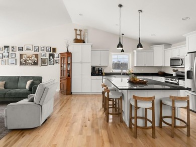 Experience refined single-level living just moments from Keeler - photo 14