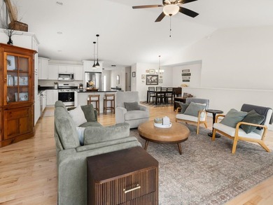 Experience refined single-level living just moments from Keeler - photo 19