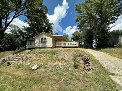 2-bedroom home conveniently located just minutes from the - photo 20