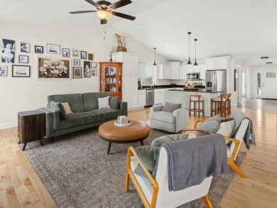 Experience refined single-level living just moments from Keeler - photo 20