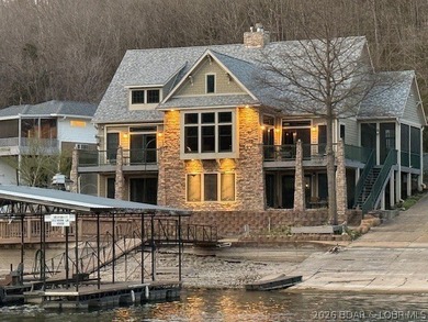 This property has everything that is sought after in a lake home - photo 1