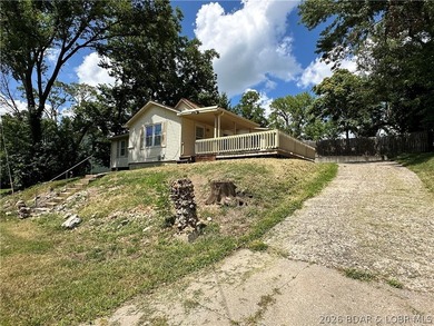 2-bedroom home conveniently located just minutes from the - photo 21