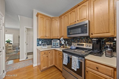 Welcome to your lake front retreat in the highly sought-after - photo 38