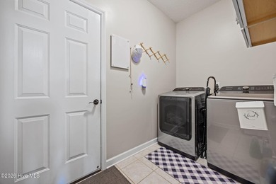 Welcome to your lake front retreat in the highly sought-after - photo 39