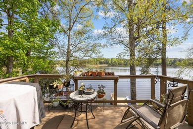 Welcome to your lake front retreat in the highly sought-after - photo 42