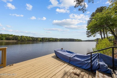 Welcome to your lake front retreat in the highly sought-after - photo 49