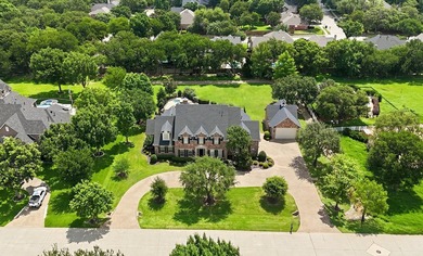 Stunning updated 6 bdrm, 4.5 bath custom home in sought after - photo 4