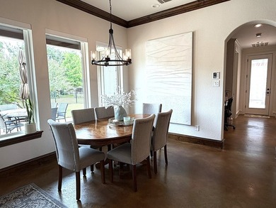 Stunning updated 6 bdrm, 4.5 bath custom home in sought after - photo 10