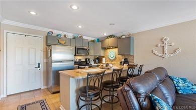 Enjoy lakefront living with zero hassle in this turnkey 2 - photo 6
