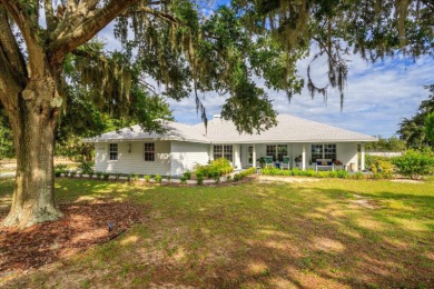 Lake Louisa Home Sale Pending in Clermont Florida