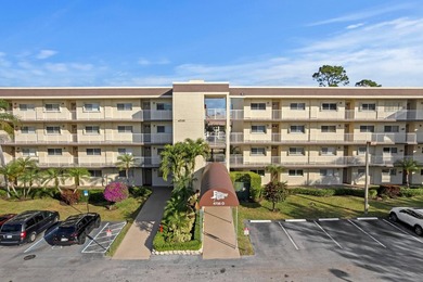 ABSOLUTELY GORGEOUS WATERFRONT 4TH FLOOR CONDO | PRESTIGIOUS 55+ - photo 25