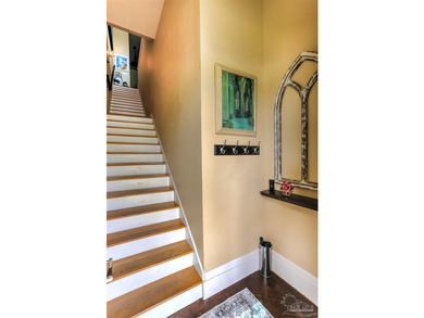 Rare opportunity to live in the prestigious Aragon neighborhood - photo 3
