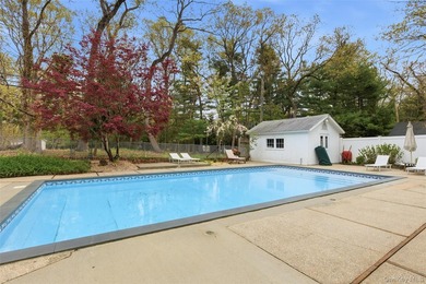 Set within the sought after Soundview Beach Association in Stony - photo 4