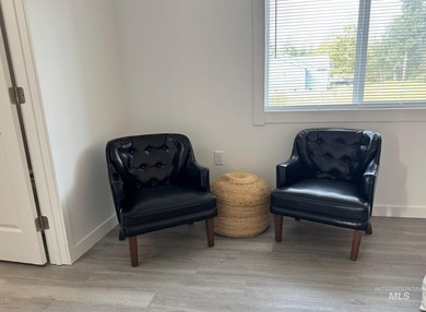 This brand-new, thoughtfully designed duplex offers modern - photo 13
