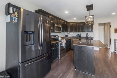 This beautiful Ranch is what you are looking for! Open with - photo 13