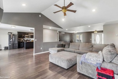 This beautiful Ranch is what you are looking for! Open with - photo 14