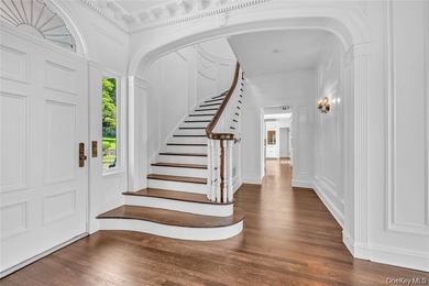 Timeless Coastal Elegance Meets Modern Luxury. Step into the - photo 15