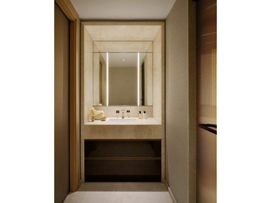 Welcome to Mandarin Oriental Residences, Fifth Avenue. Gilded - photo 15