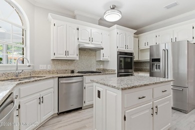 Welcome to an exceptional residence in the highly sought-after - photo 17