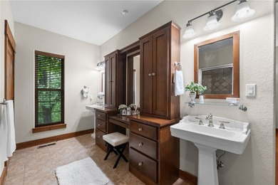 Nestled in the peaceful forest of Eureka Springs, this - photo 19