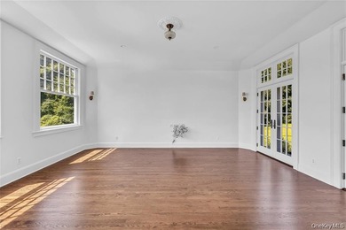 Timeless Coastal Elegance Meets Modern Luxury. Step into the - photo 19