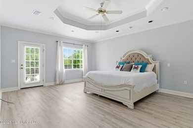 Welcome to an exceptional residence in the highly sought-after - photo 22
