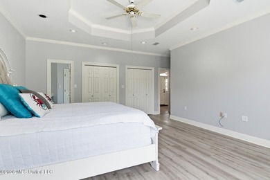 Welcome to an exceptional residence in the highly sought-after - photo 23